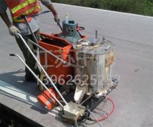 熱熔標線施工機械 車位劃線用什么設(shè)備？
