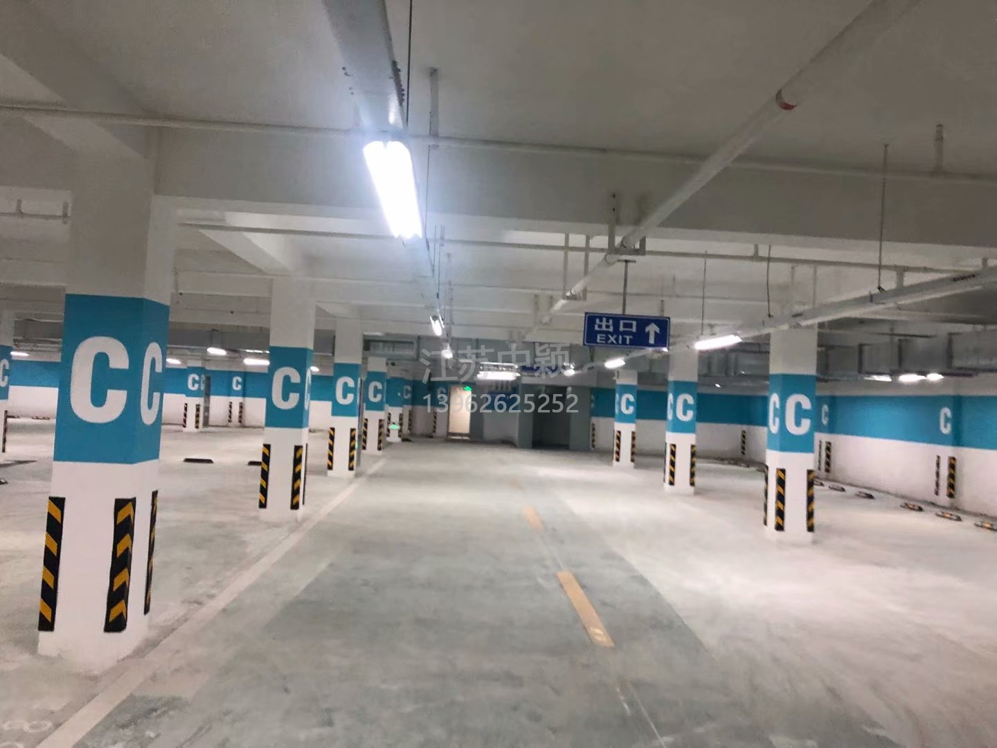 地下停車場劃線用什么材料,停車場劃線要用什么工具？
