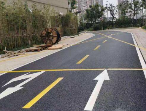 蘇州小區(qū)道路劃線哪家好？推薦江蘇中穎