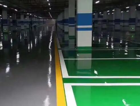 蘇州環(huán)氧地坪解析：地坪漆施工時怎么樣保護墻面、設(shè)備不被污染？