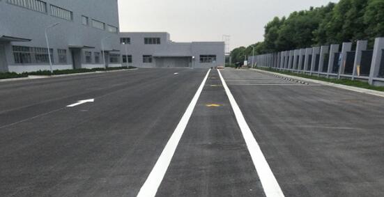 廠區(qū)道路標(biāo)線設(shè)計(jì)要求？廠區(qū)道路標(biāo)線彰顯安全與效率！