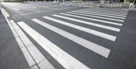 畫道路斑馬線需要什么資質(zhì)證書？確保交通安全的重要一步