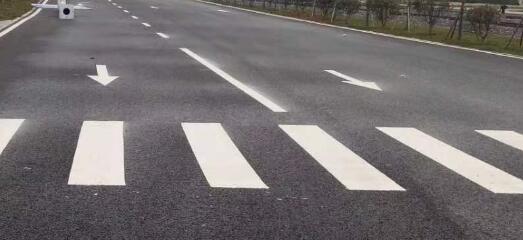 合肥廠區(qū)路面劃線成本揭秘，合肥市場的價(jià)格范圍與選擇建議